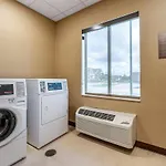 Comfort Suites Columbus Airport