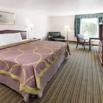 Super 8 By Wyndham Columbus