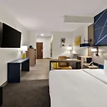 Comfort Suites Columbus East Broad