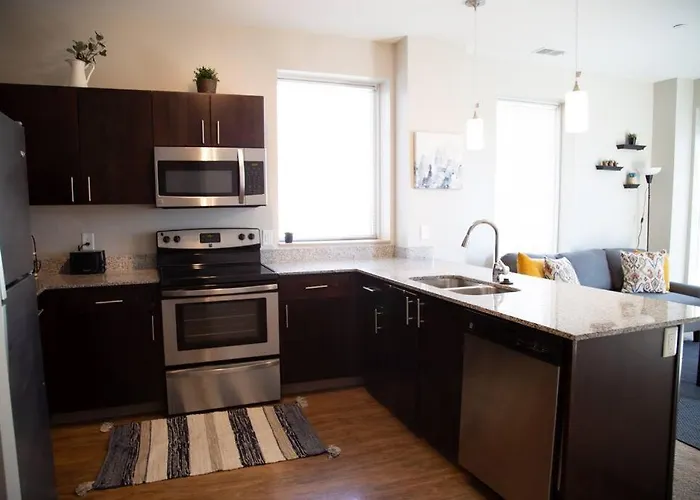 *** New Charming And Luxury Apartment In Downtown Columbus***