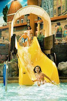 Rapids Indoor Waterpark Resort