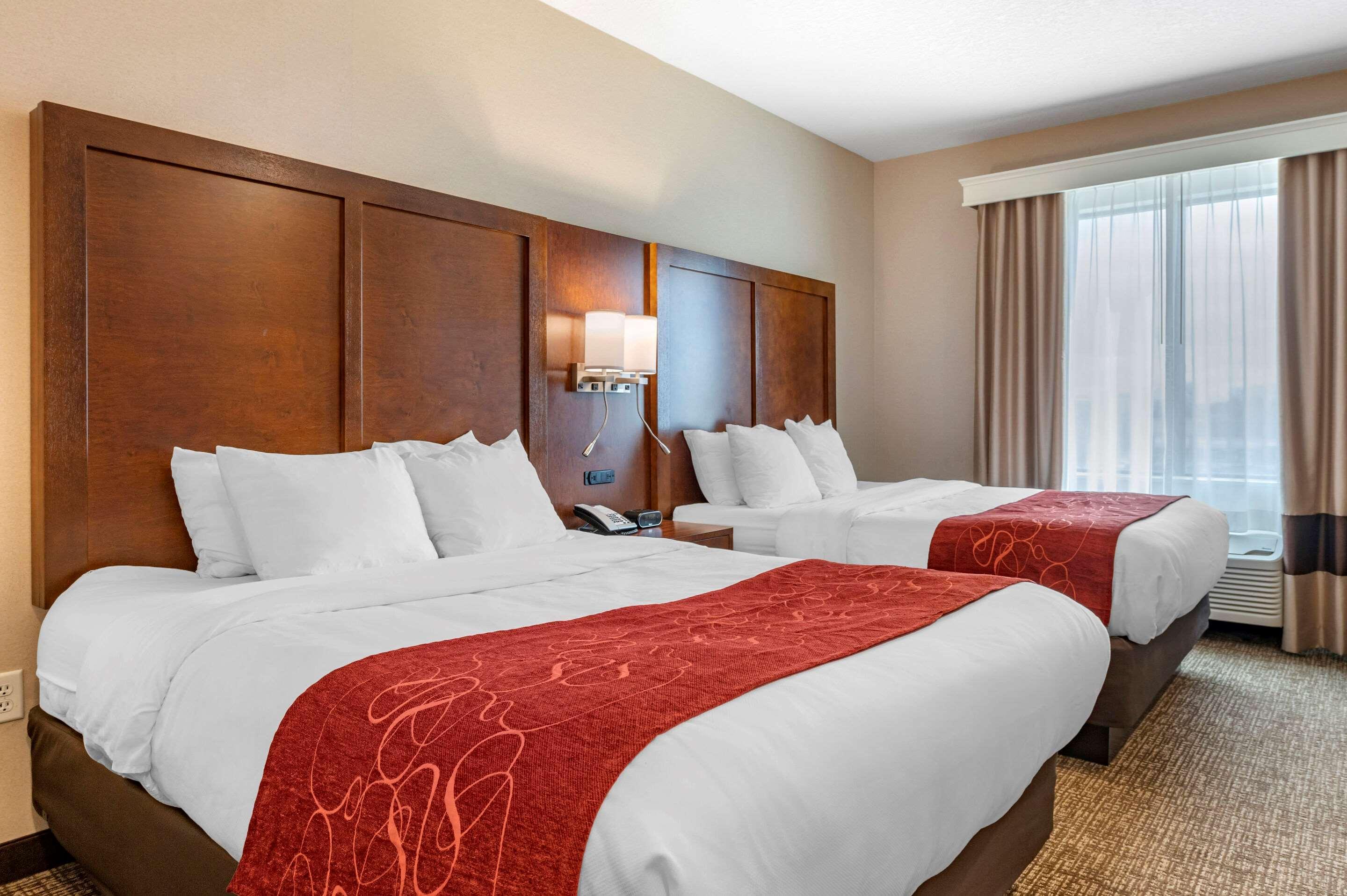 Comfort Airport Hotel 3*