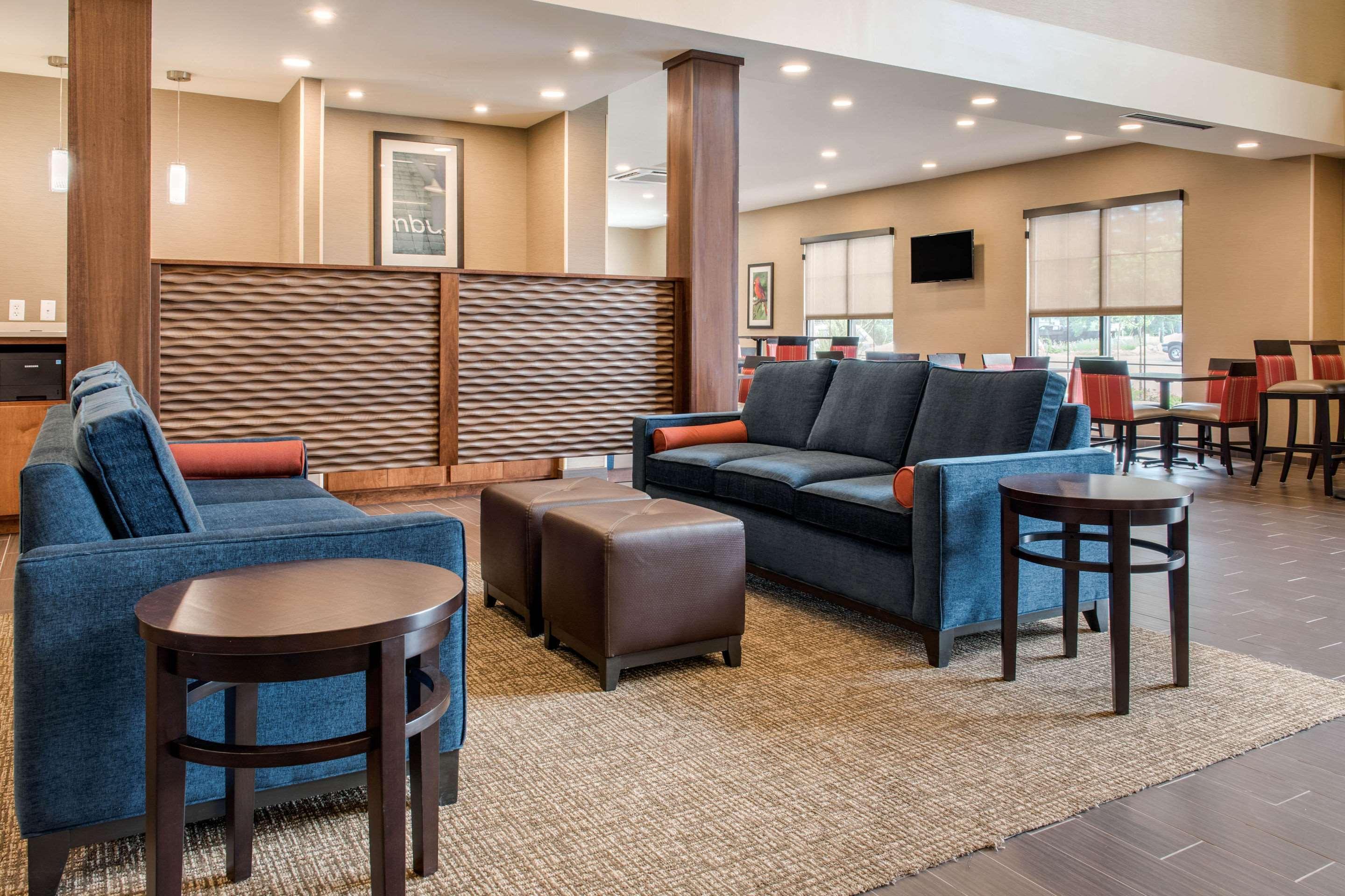 Hotel Comfort Airport Columbus