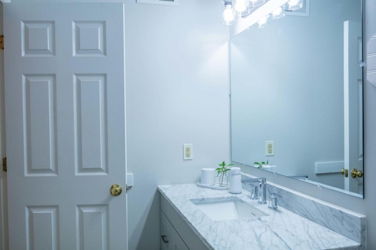 Apartment 2 Bedroom In The Heart Of Columbus