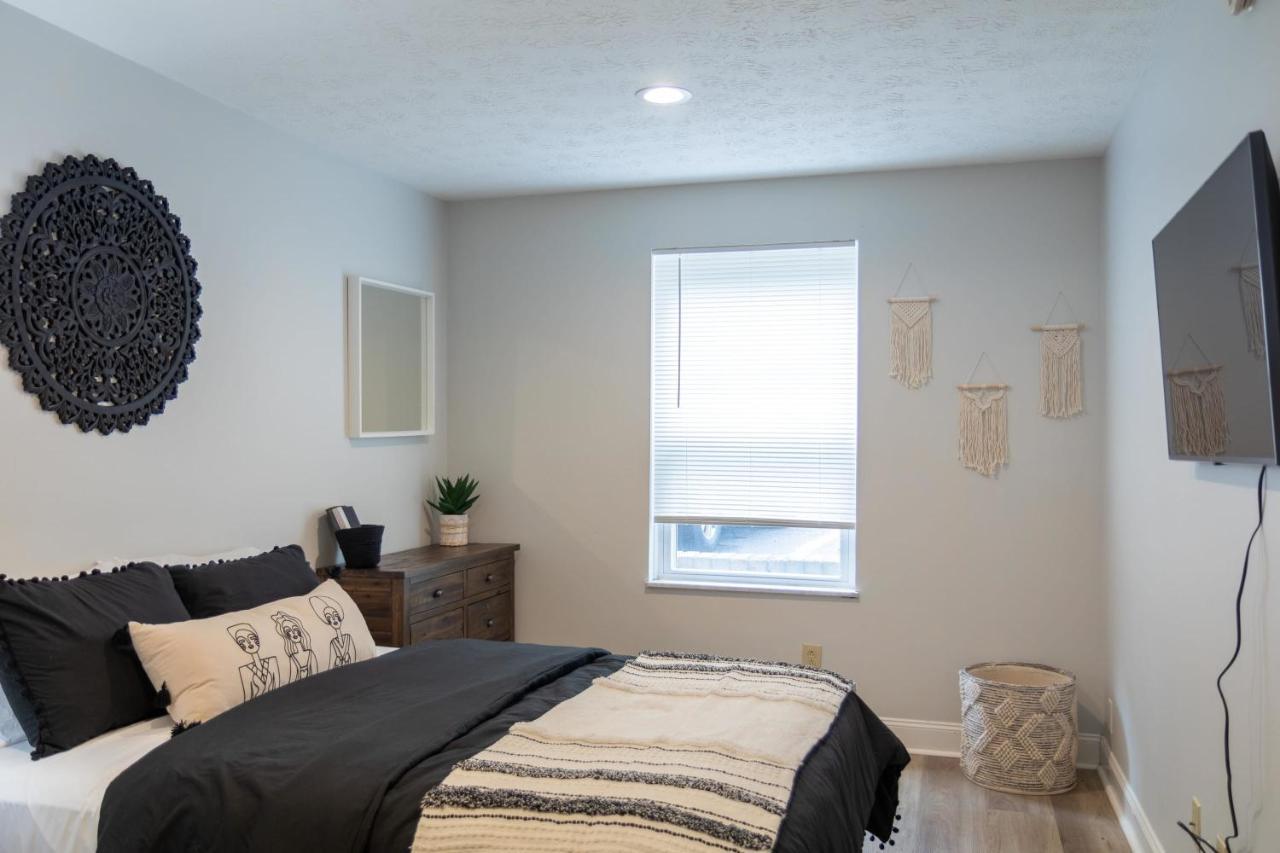 Apartment 2 Bedroom In The Heart Of *