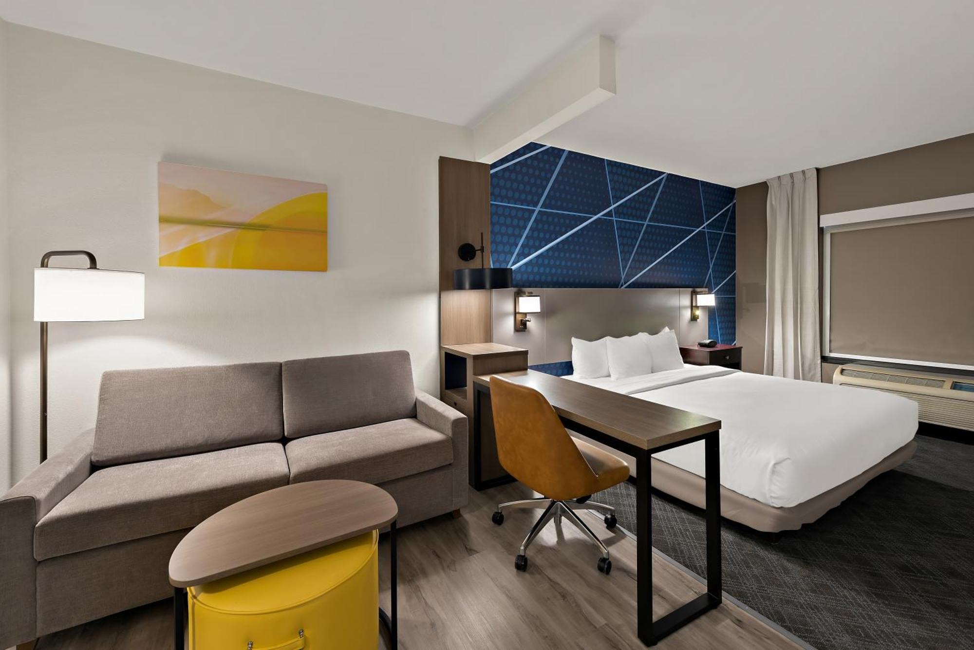 Hotel Comfort East Broad 3*