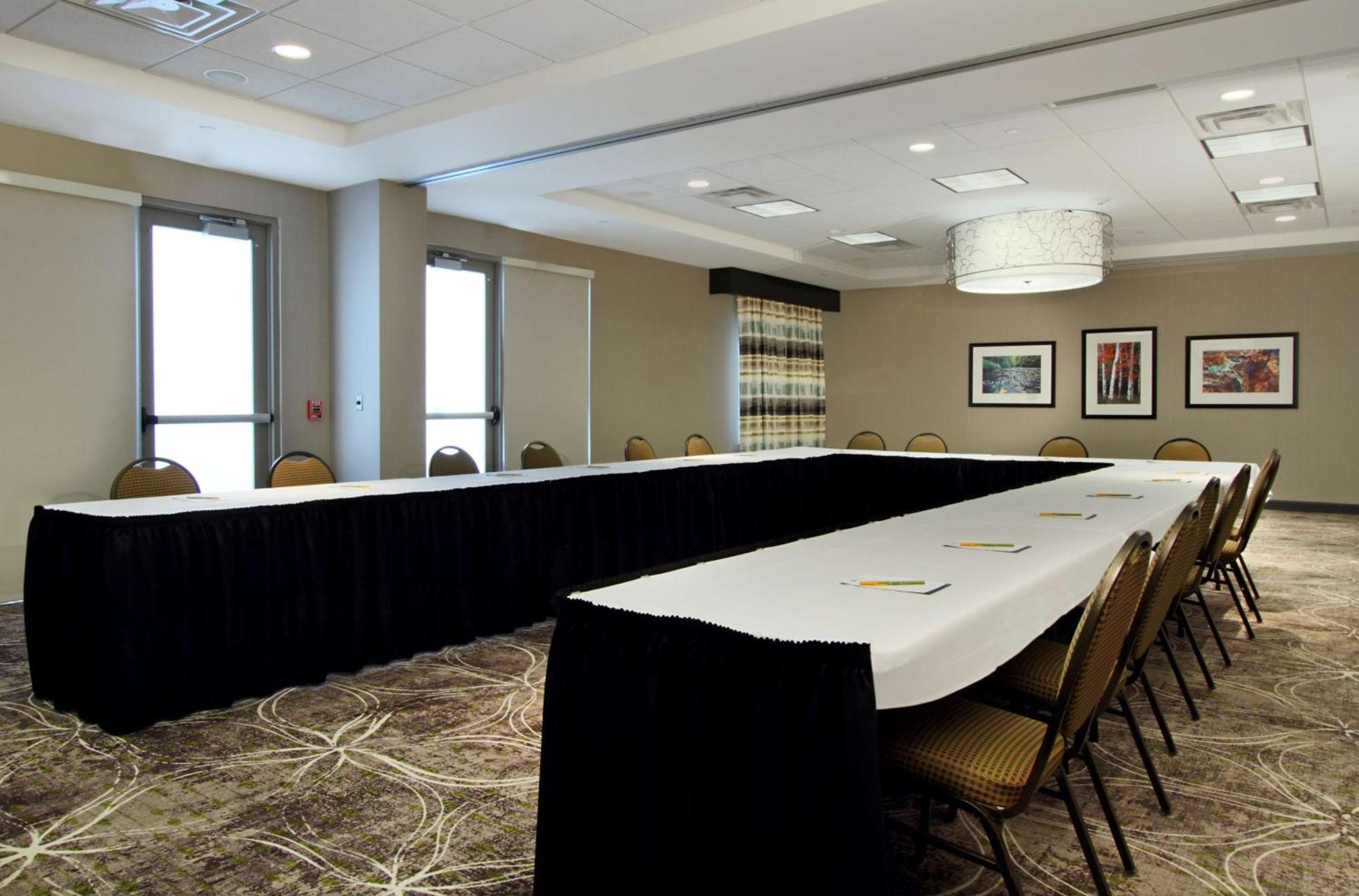 Hilton Garden Columbus-university Area Hotel