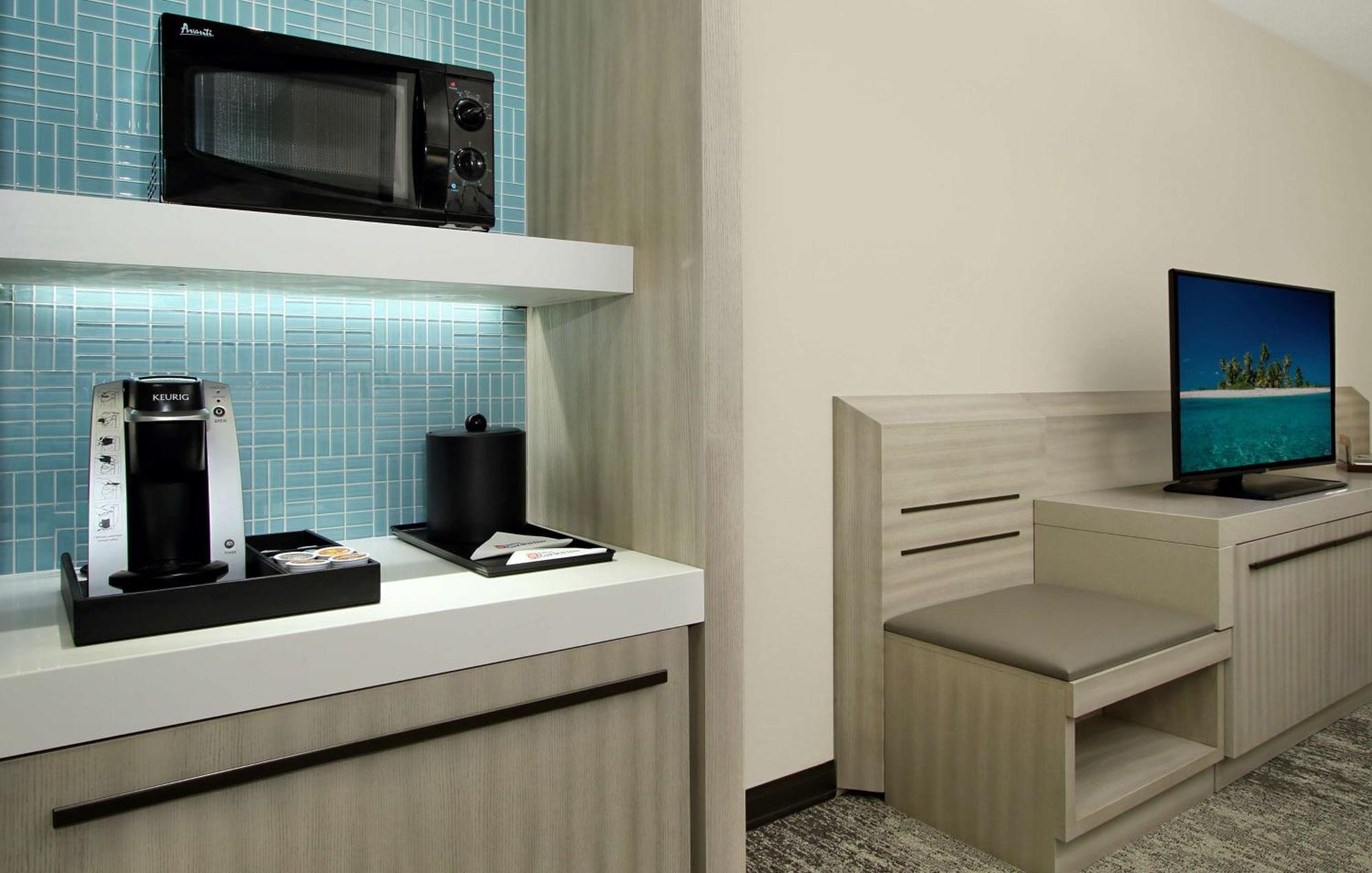 Hilton Garden Columbus-university Area Hotel