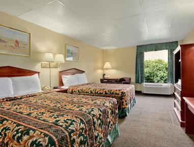 Super 8 By Wyndham Hotel