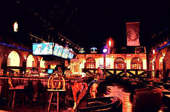 Resort Rapids Indoor Waterpark Columbus