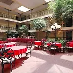 Quality Inn And Suites North