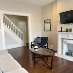 The Discovery House 3- Location