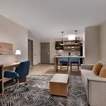 Candlewood Suites Columbus North, An Ihg Hotel