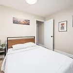 Housepitality - The Osu Mansion- Osu Sleeps 20