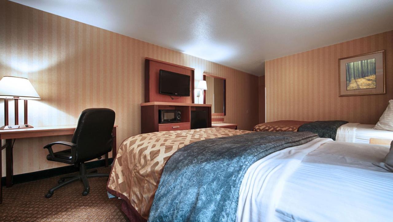 Magnuson Grand North Hotel 3*