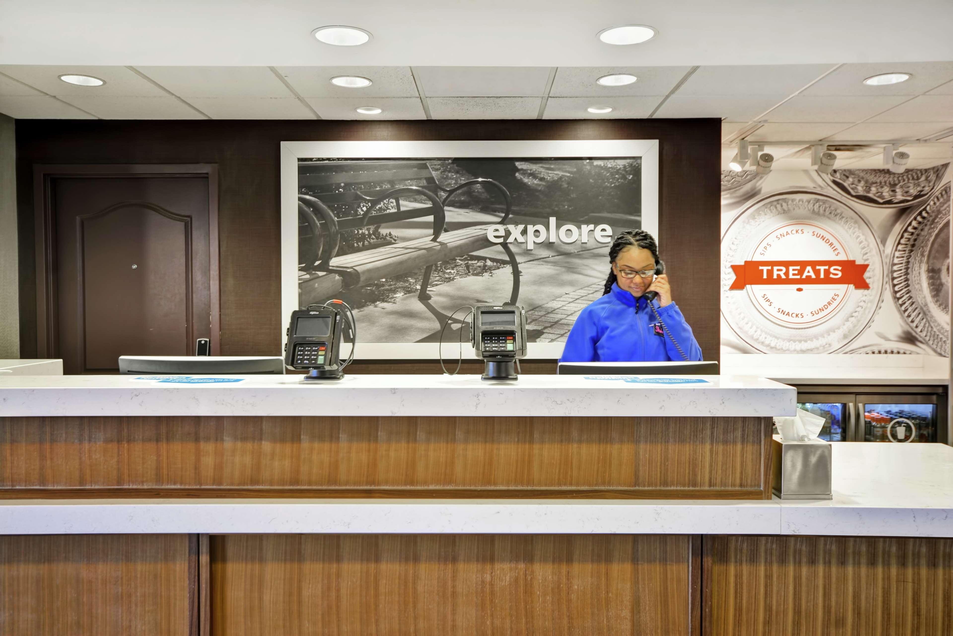 Hotel Hampton & Columbus-easton Area 3*