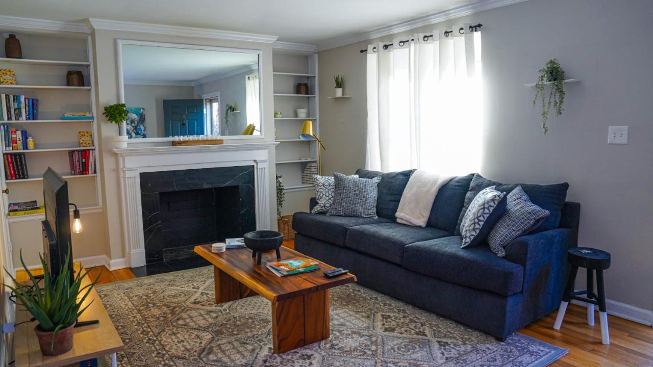 Franklin Park 5 Mins From Airport, Walk To Conservatory *