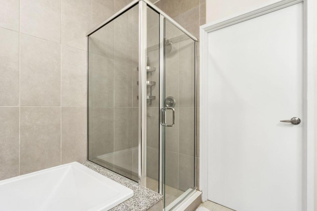 Luxury Lofted 1 Bed Unit With Hot Tub And Pool *