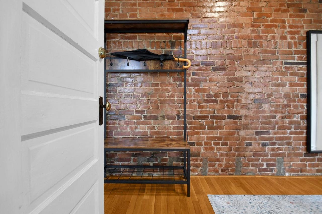 Urban Loft 2-story 1br Near Dt On Historic Street *