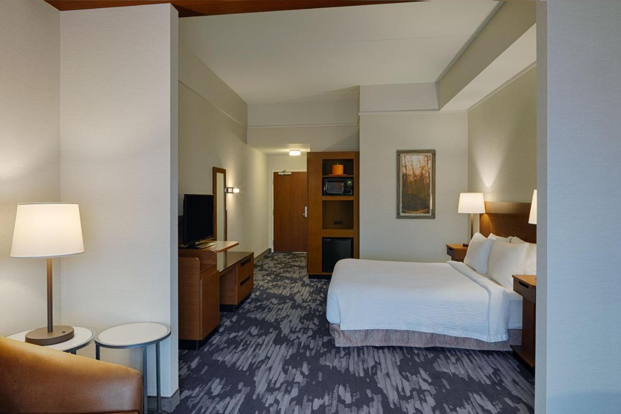 Hotel Fairfield & By Marriott Airport Columbus