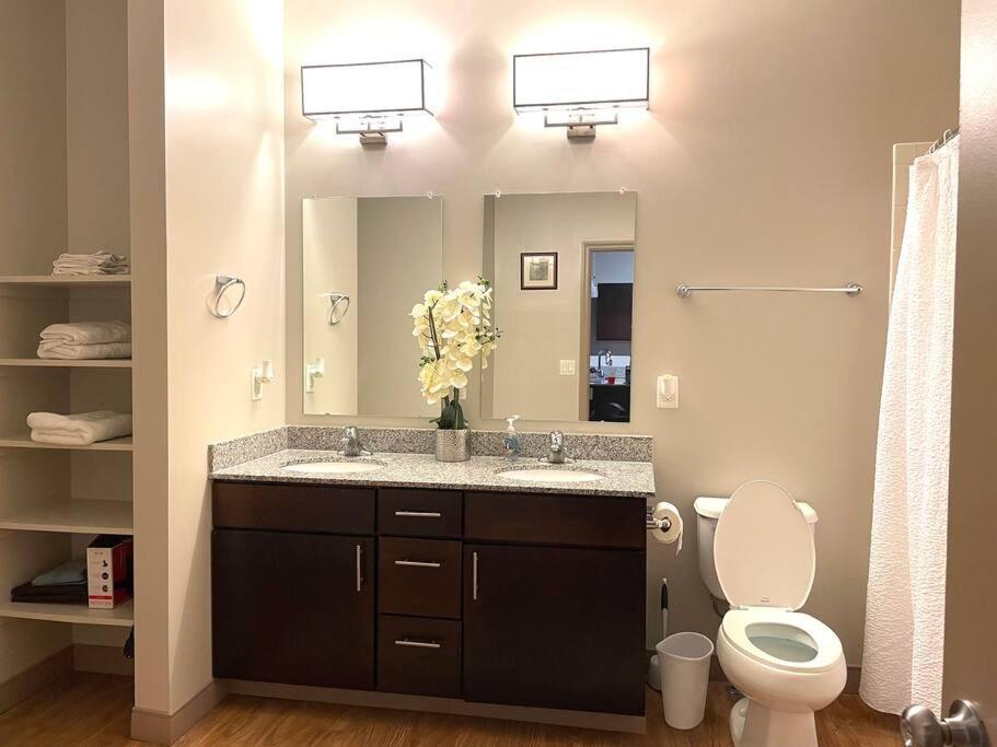 King + 2 Queen Bed - Heart Of Downtown * Columbus