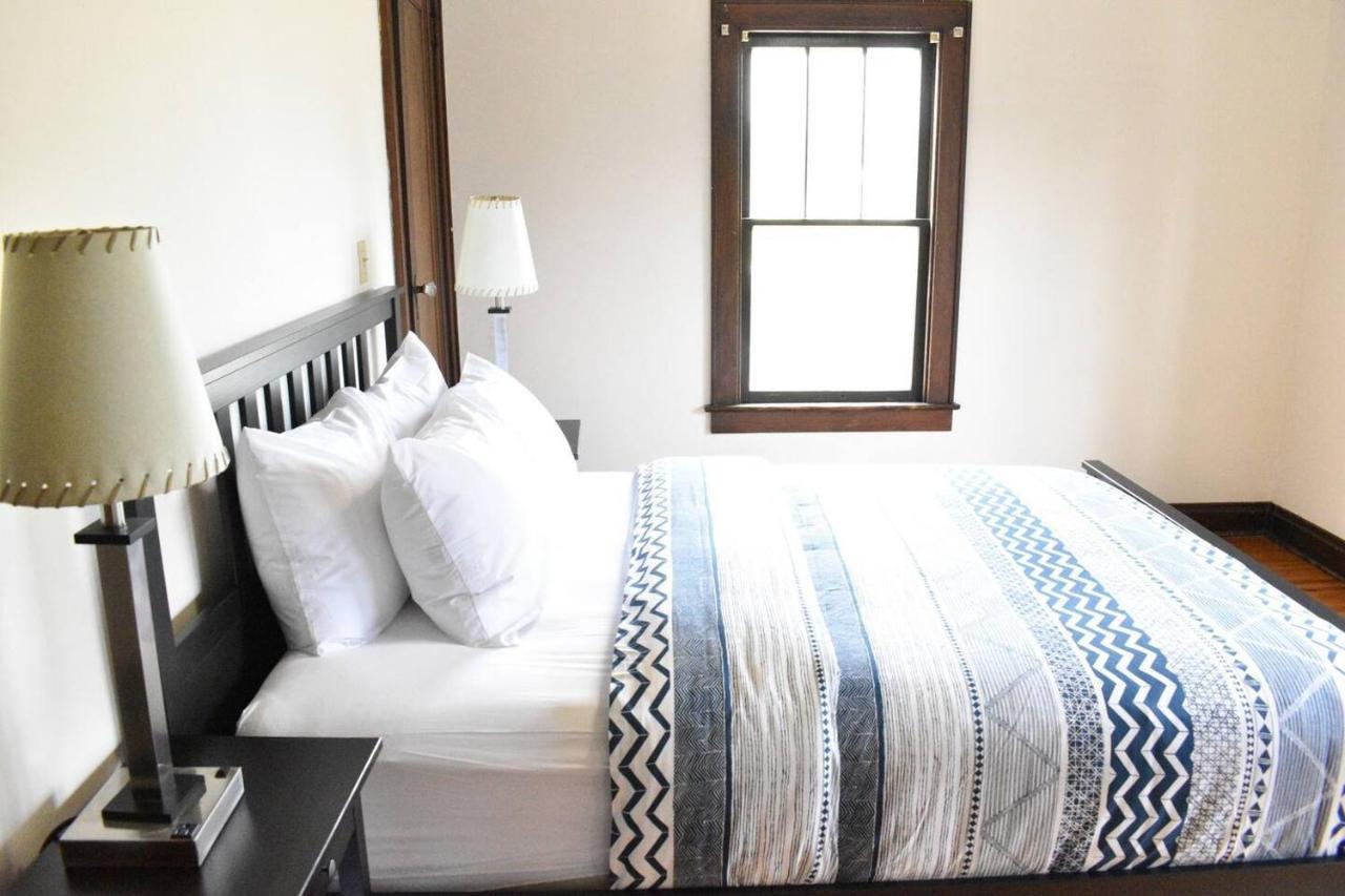 The House - New Crestview Apartment