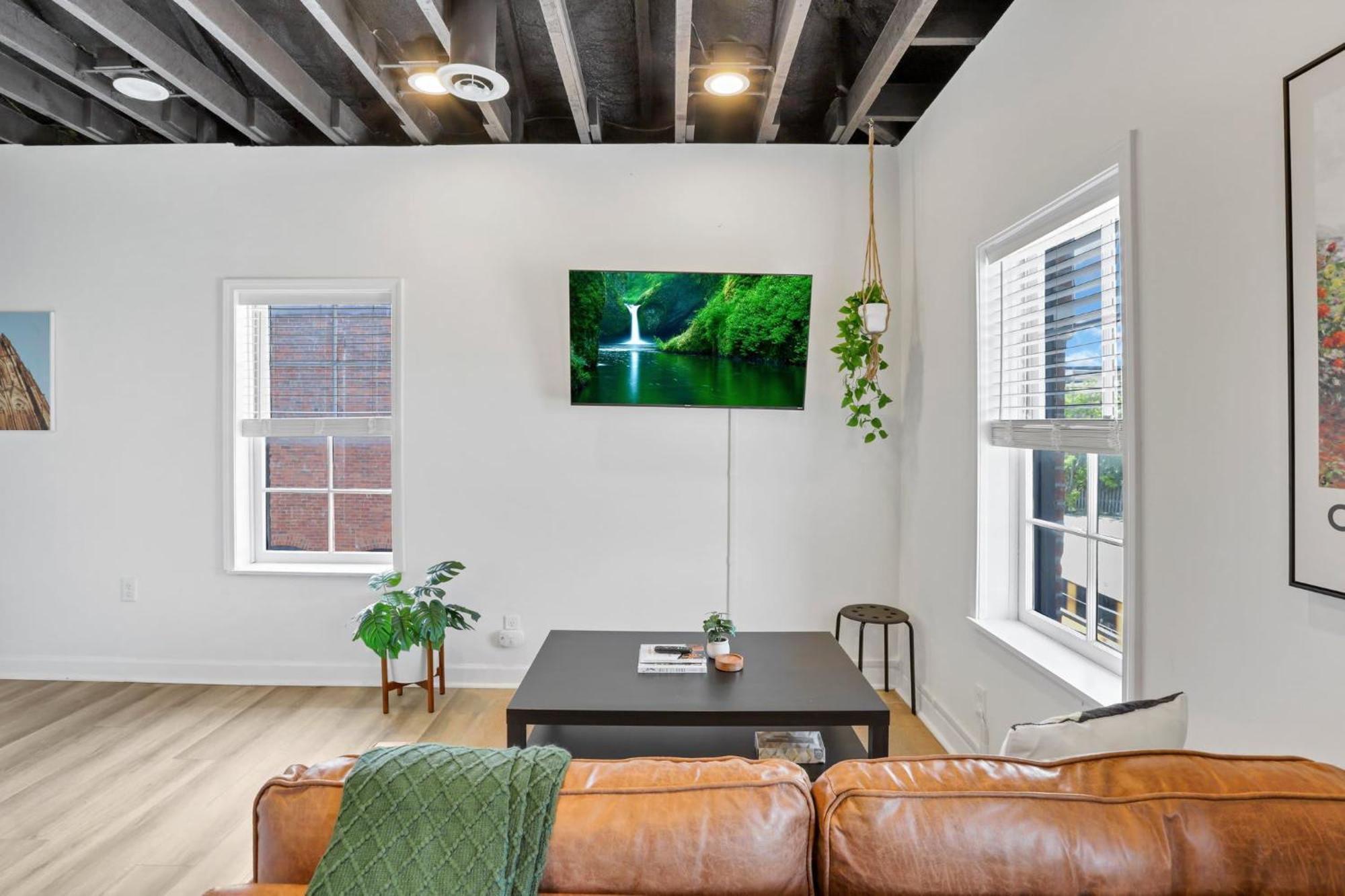 Apartment Housepitality - The View *