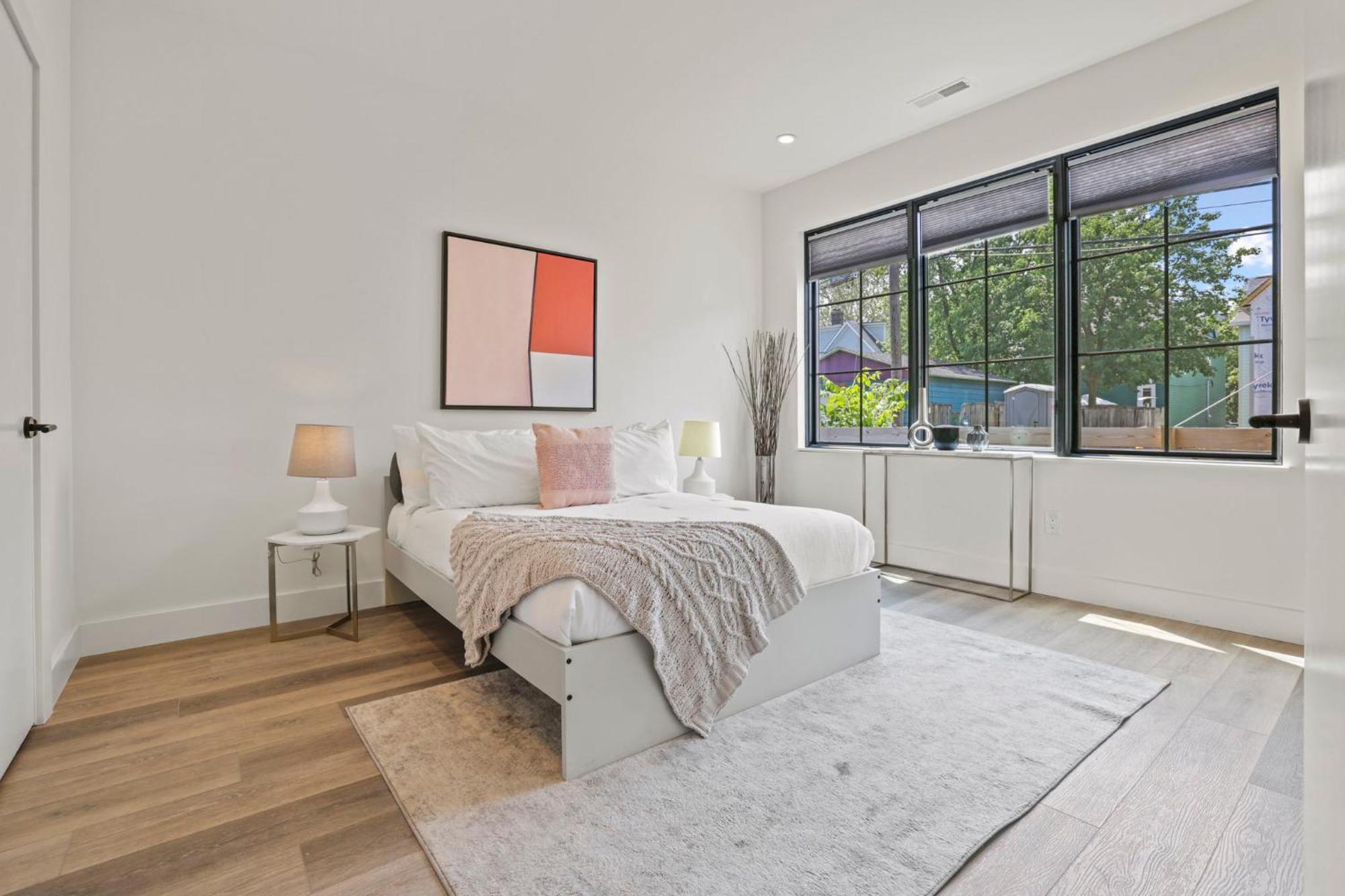The Elegant Estate - Modern In * Columbus