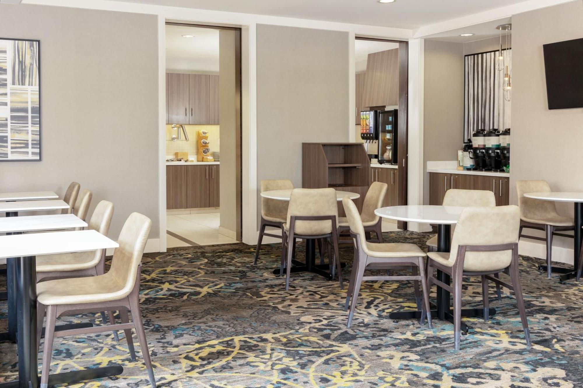 By Marriott Polaris