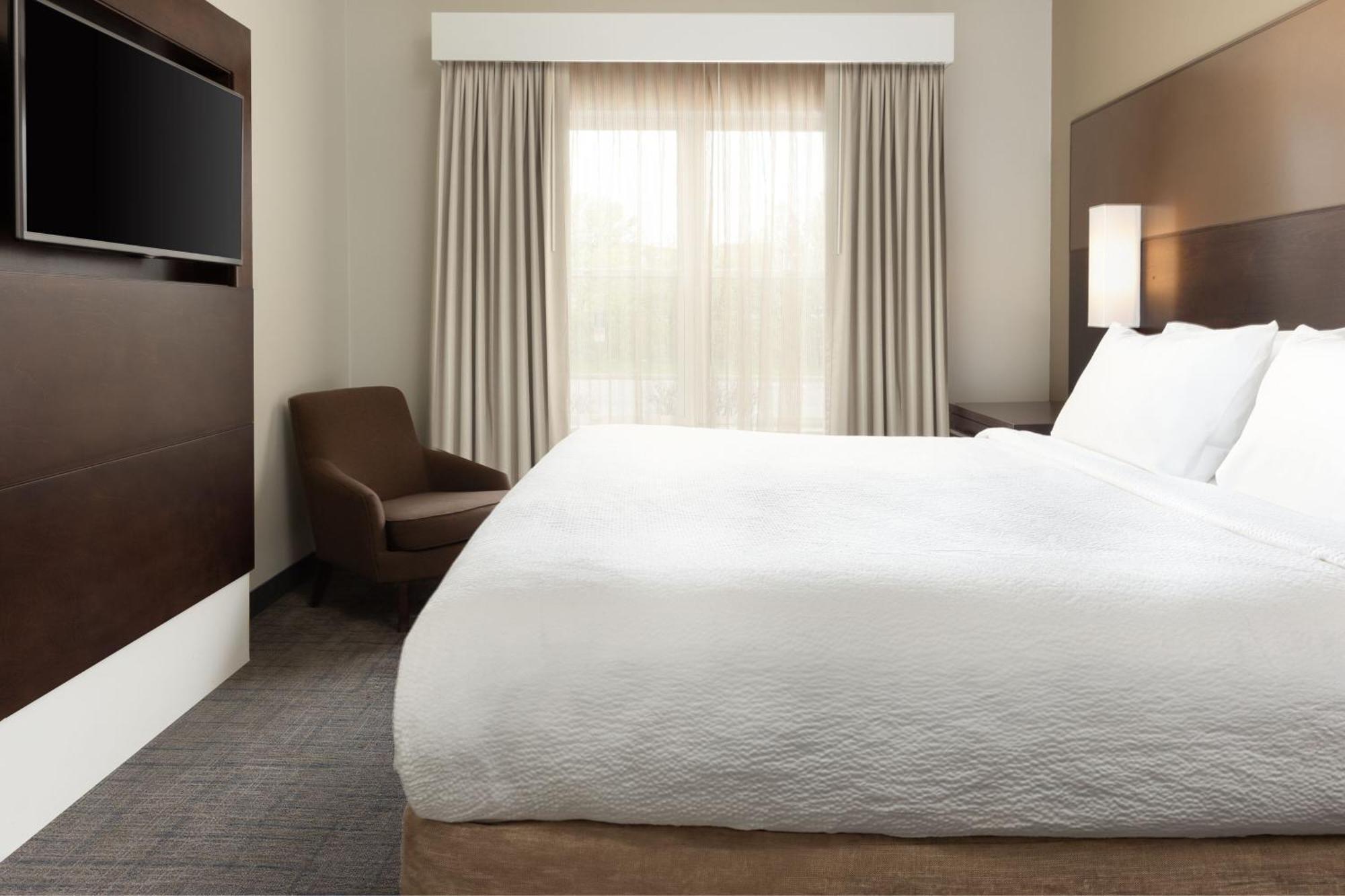 Hotel By Marriott Polaris