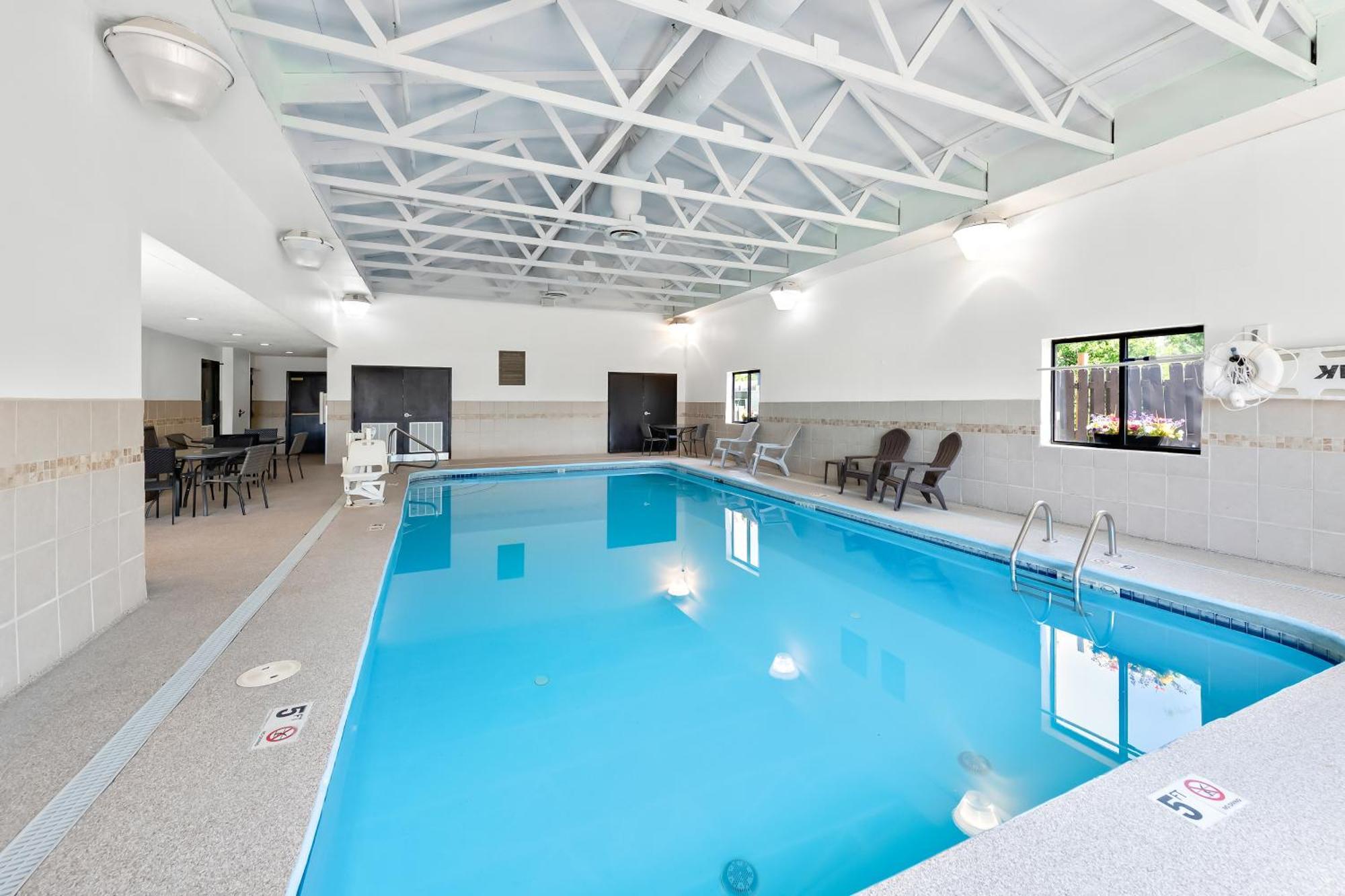 Comfort Hotel 3*