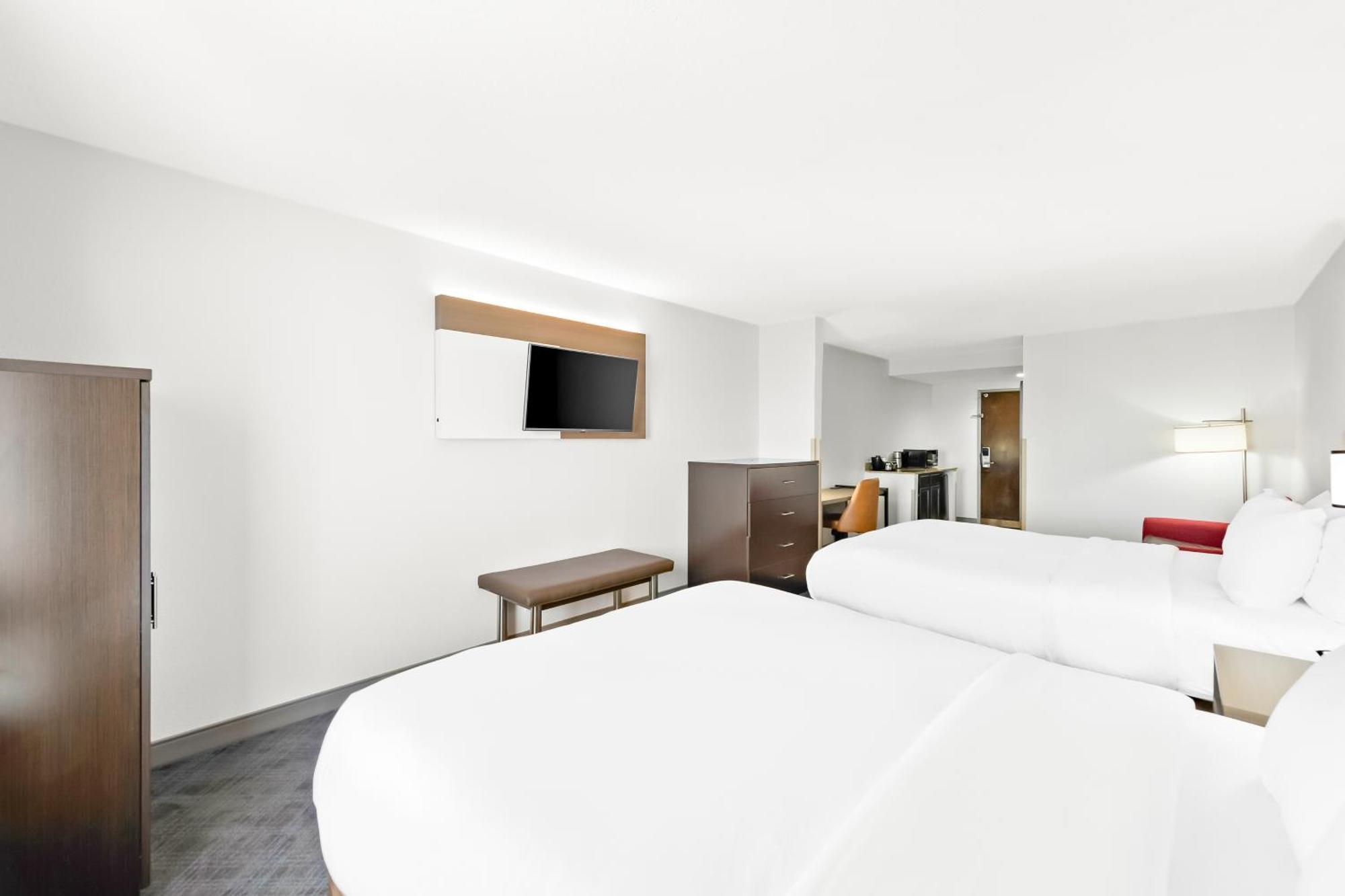 Comfort Hotel 3*
