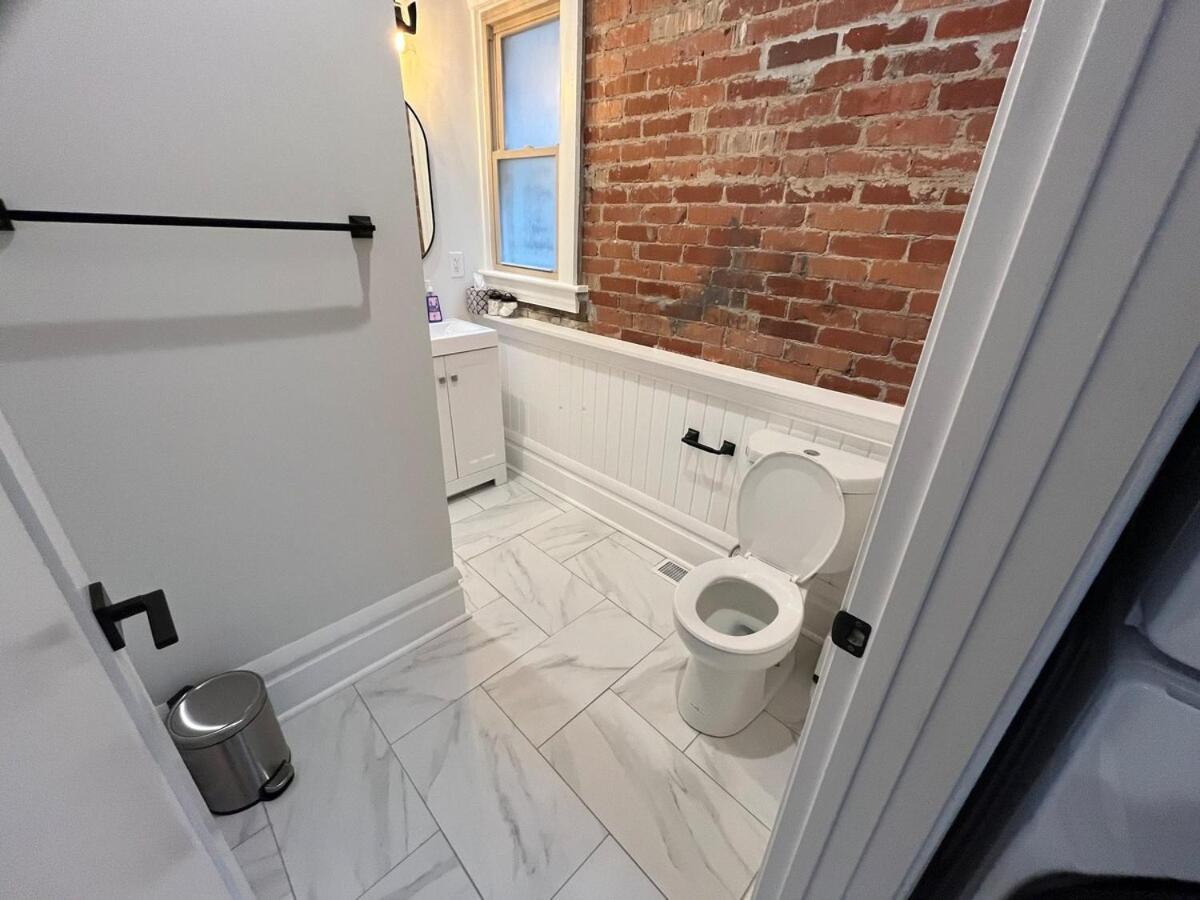 Apartment 2 Bedroom Totally Renovated And Chic *