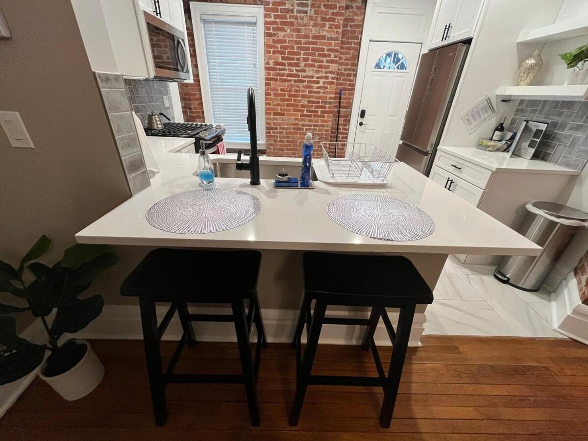 Apartment 2 Bedroom Totally Renovated And Chic *