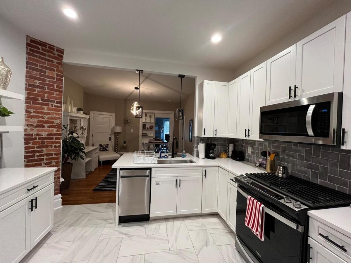2 Bedroom Totally Renovated And Chic * Columbus
