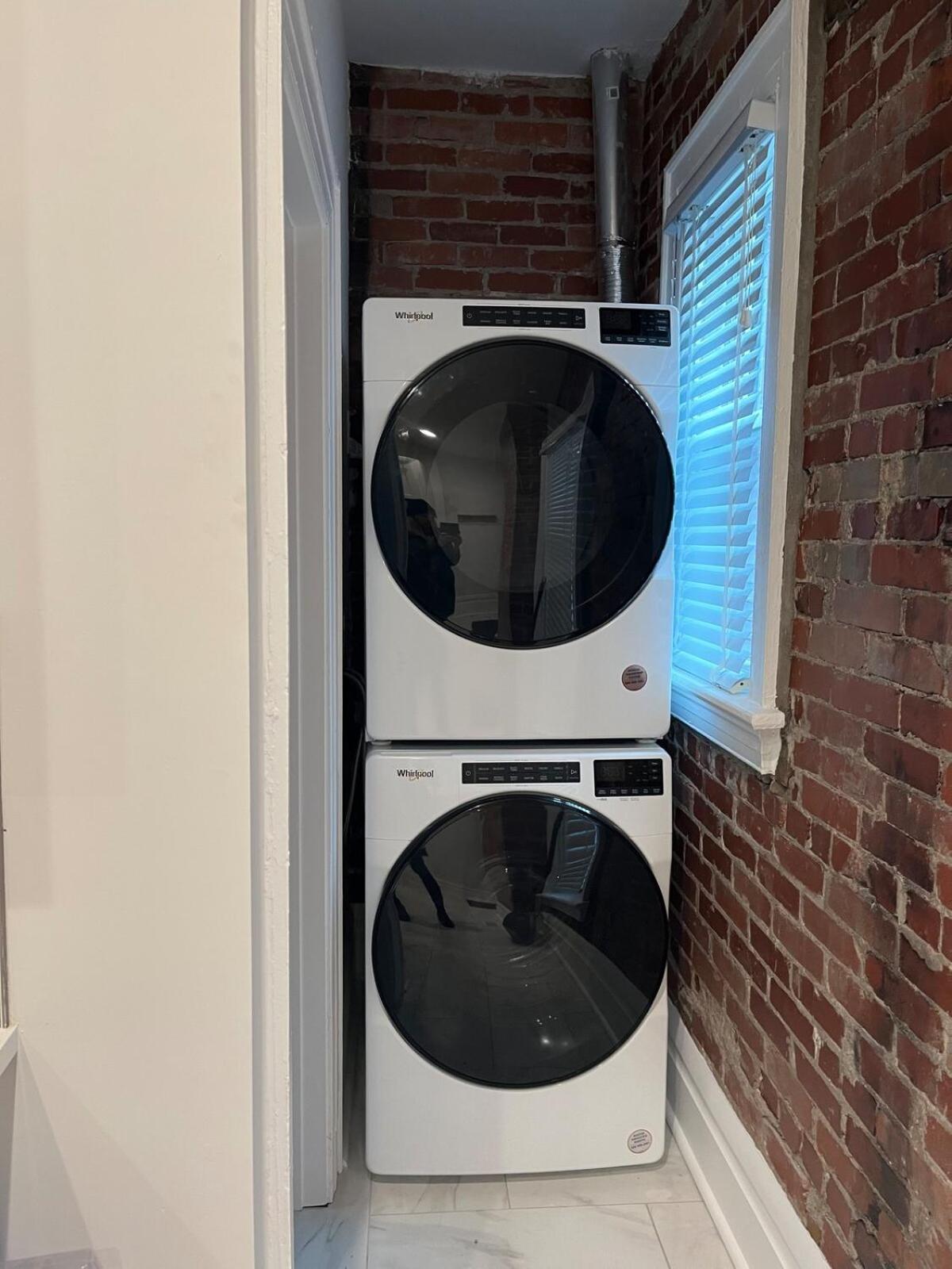 2 Bedroom Totally Renovated And Chic * Columbus
