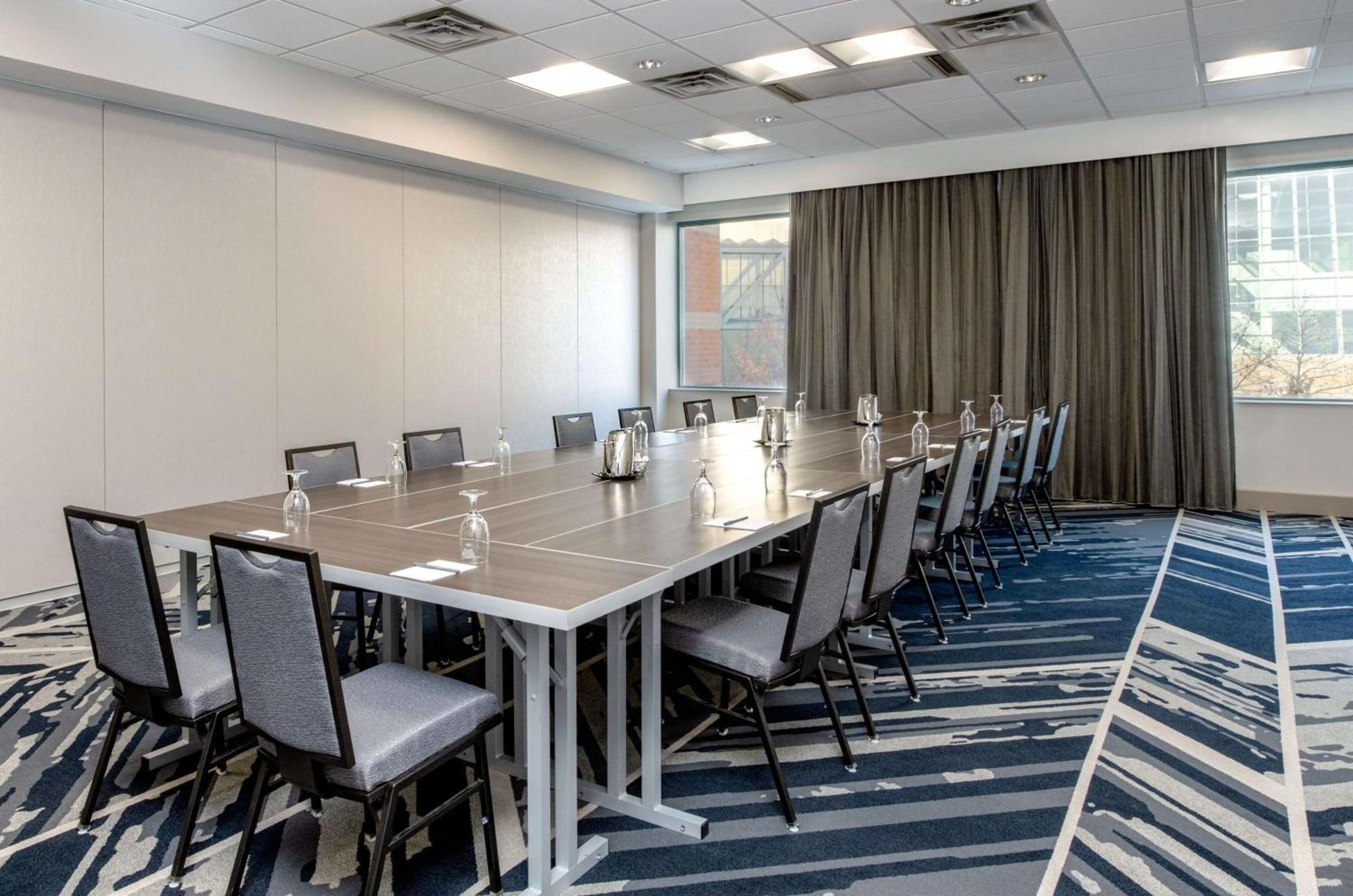 Sonesta Downtown Hotel