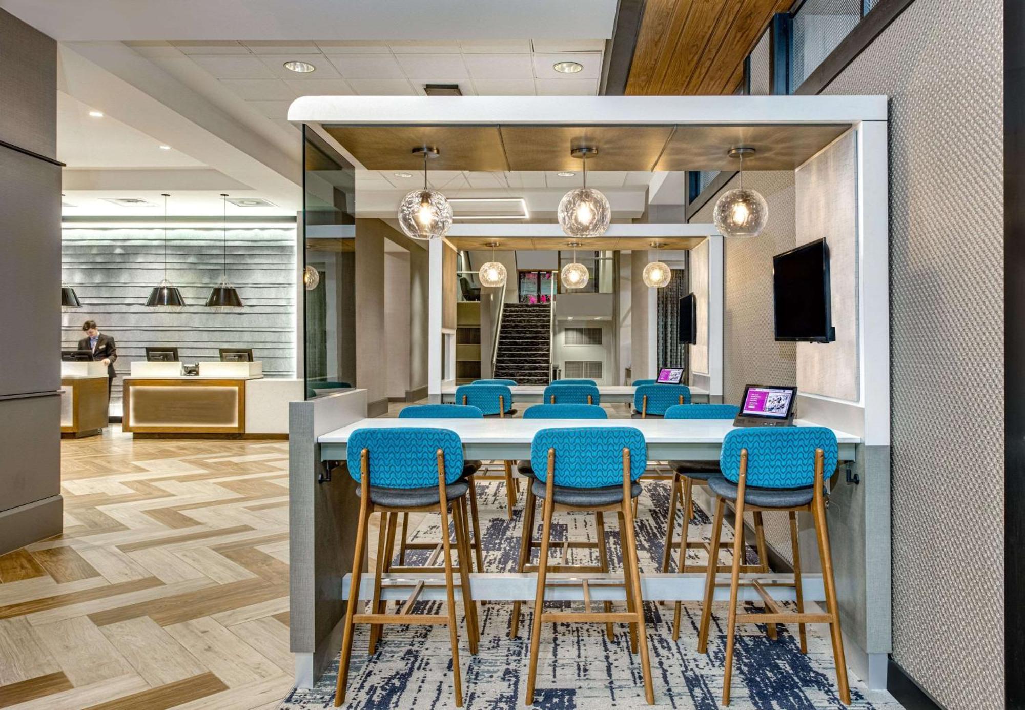 Hotel Sonesta Downtown 4*