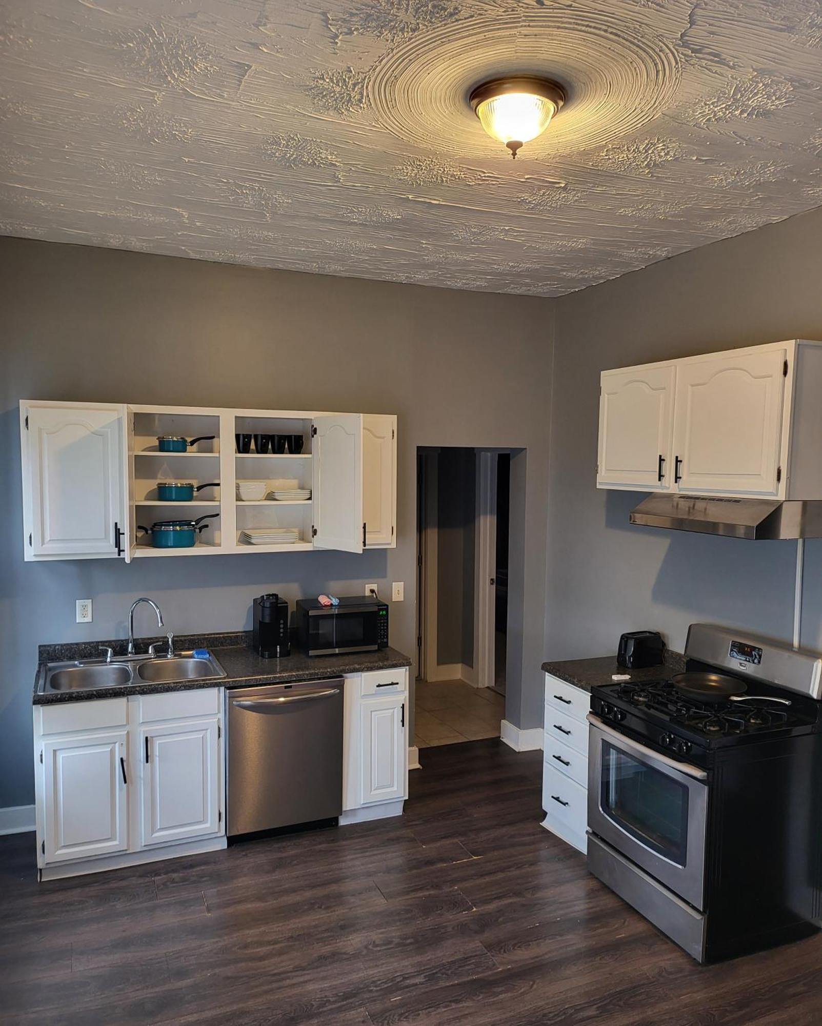 1 Bedroom In Osu District, Free Parking, Kitchen, Washer And Dryer, Location, Downtown, Hospital, Expocenter, Osu Stadium Homestay *