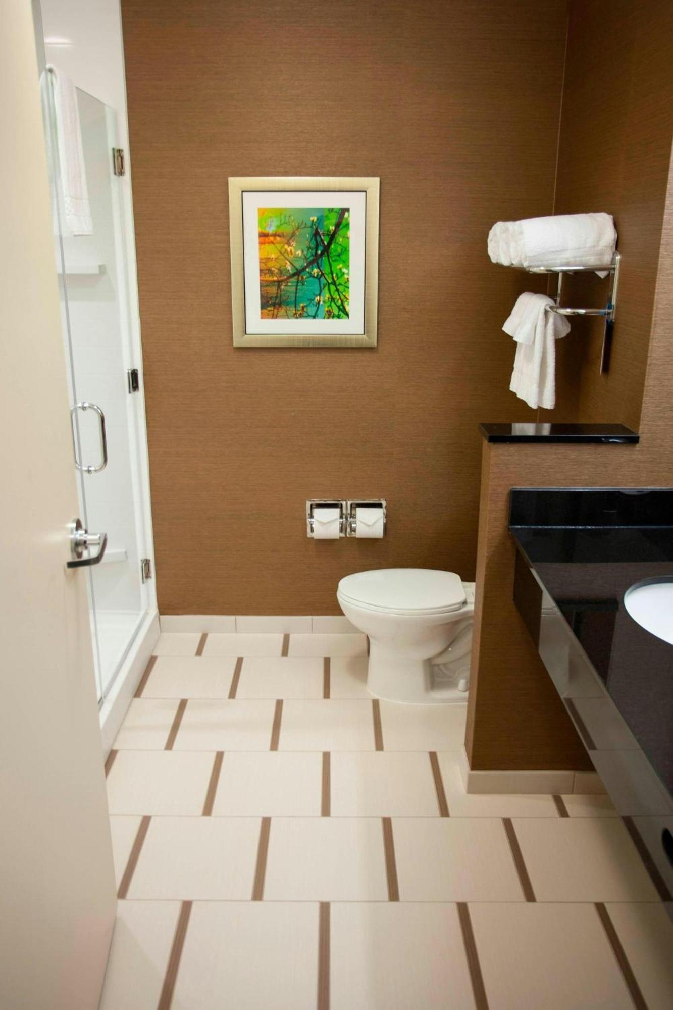Fairfield & By Marriott Airport 3*
