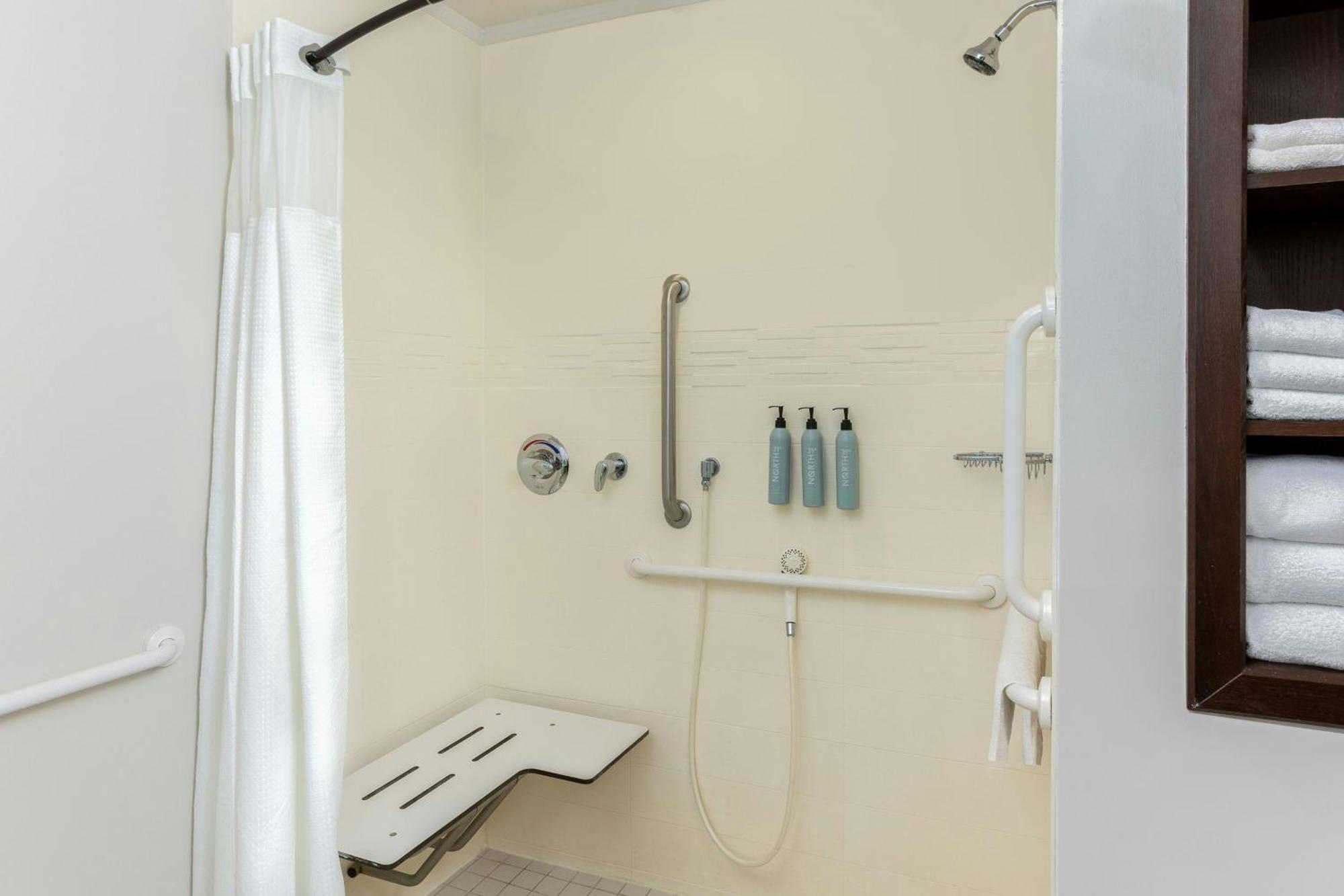 By Marriott Polaris 3*