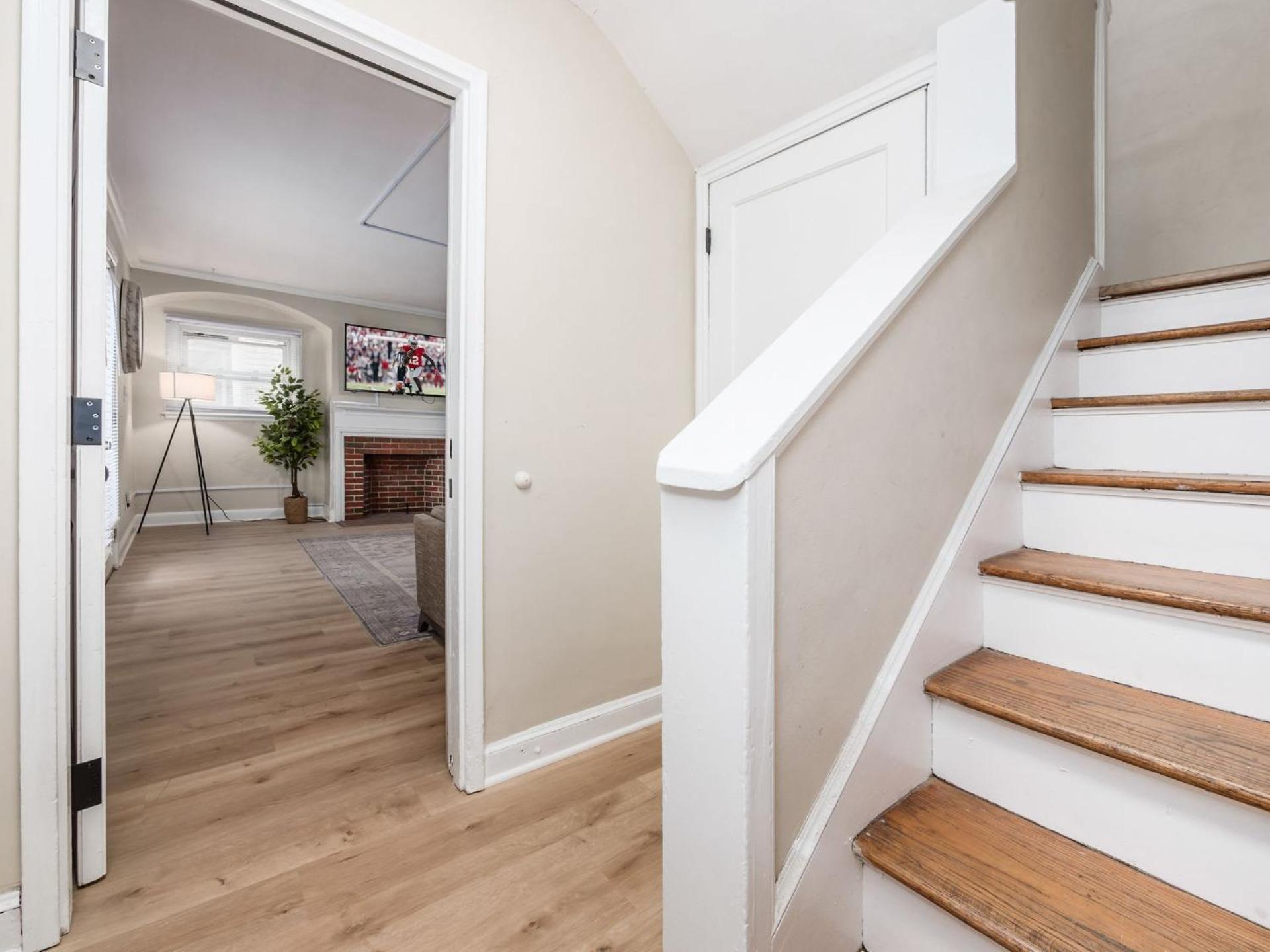 Housepitality - The Osu Mansion- Osu Sleeps 20 *