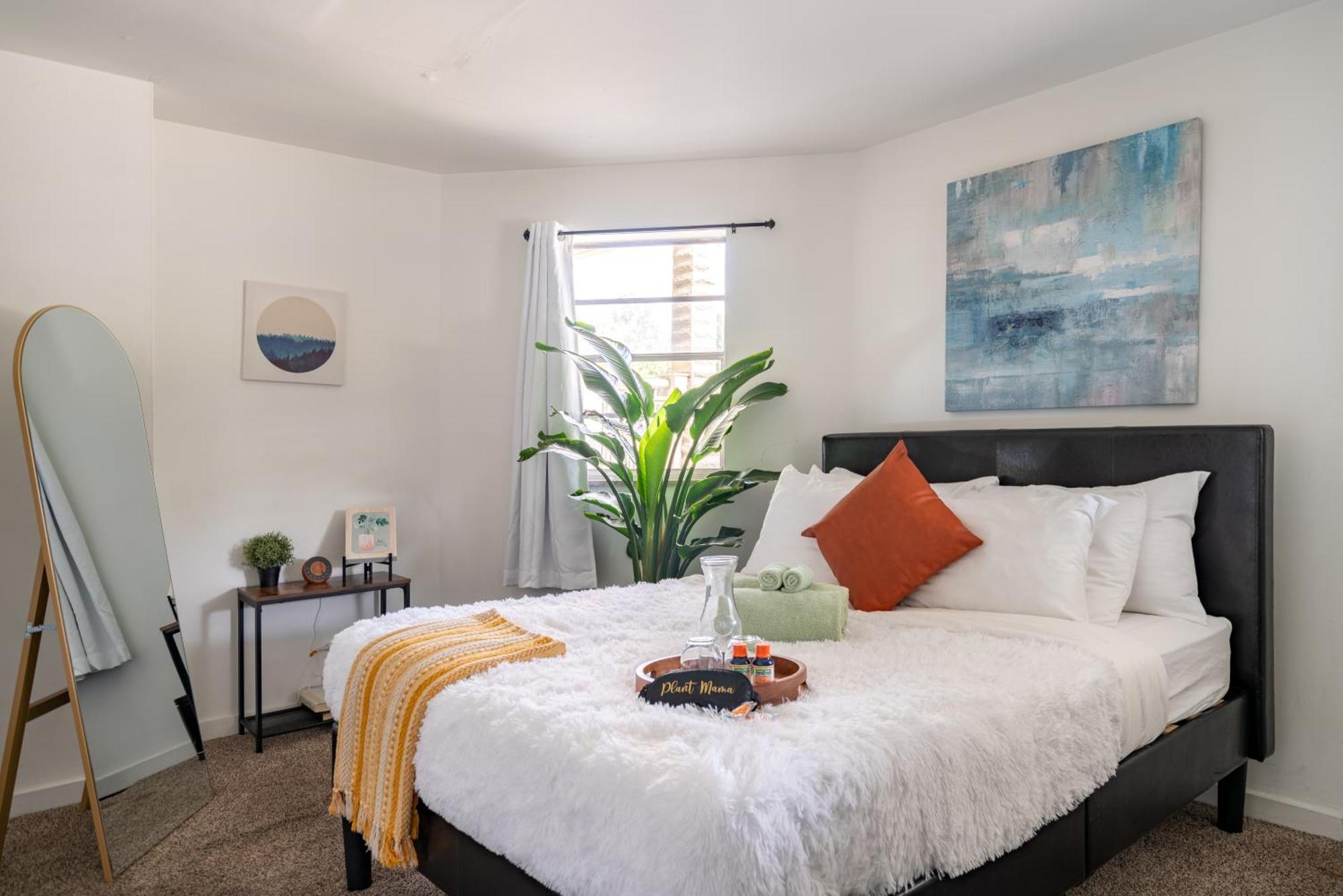 Short North Convention Private Parking Pets Columbus