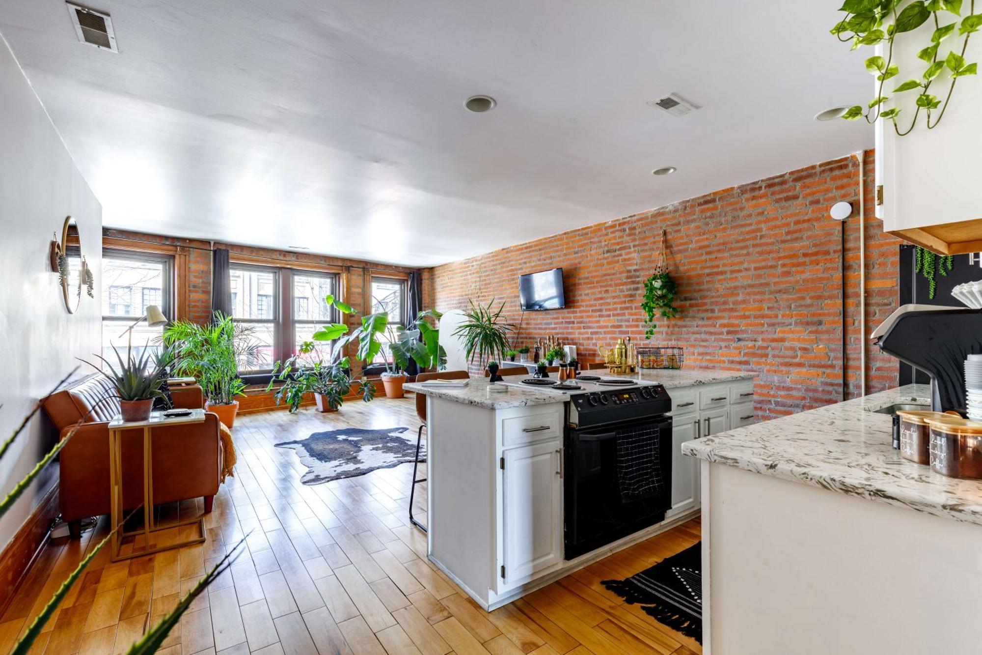 Prime Location Rated Clean Parking Free! Hotel Columbus
