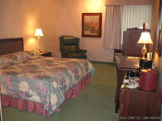 Fairfield & By Marriott Airport Hotel