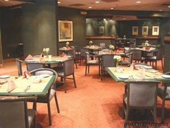 Fairfield & By Marriott Airport Hotel 3*