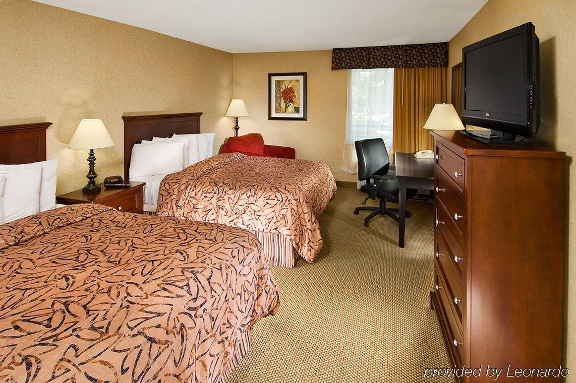 Fairfield & By Marriott Airport Columbus