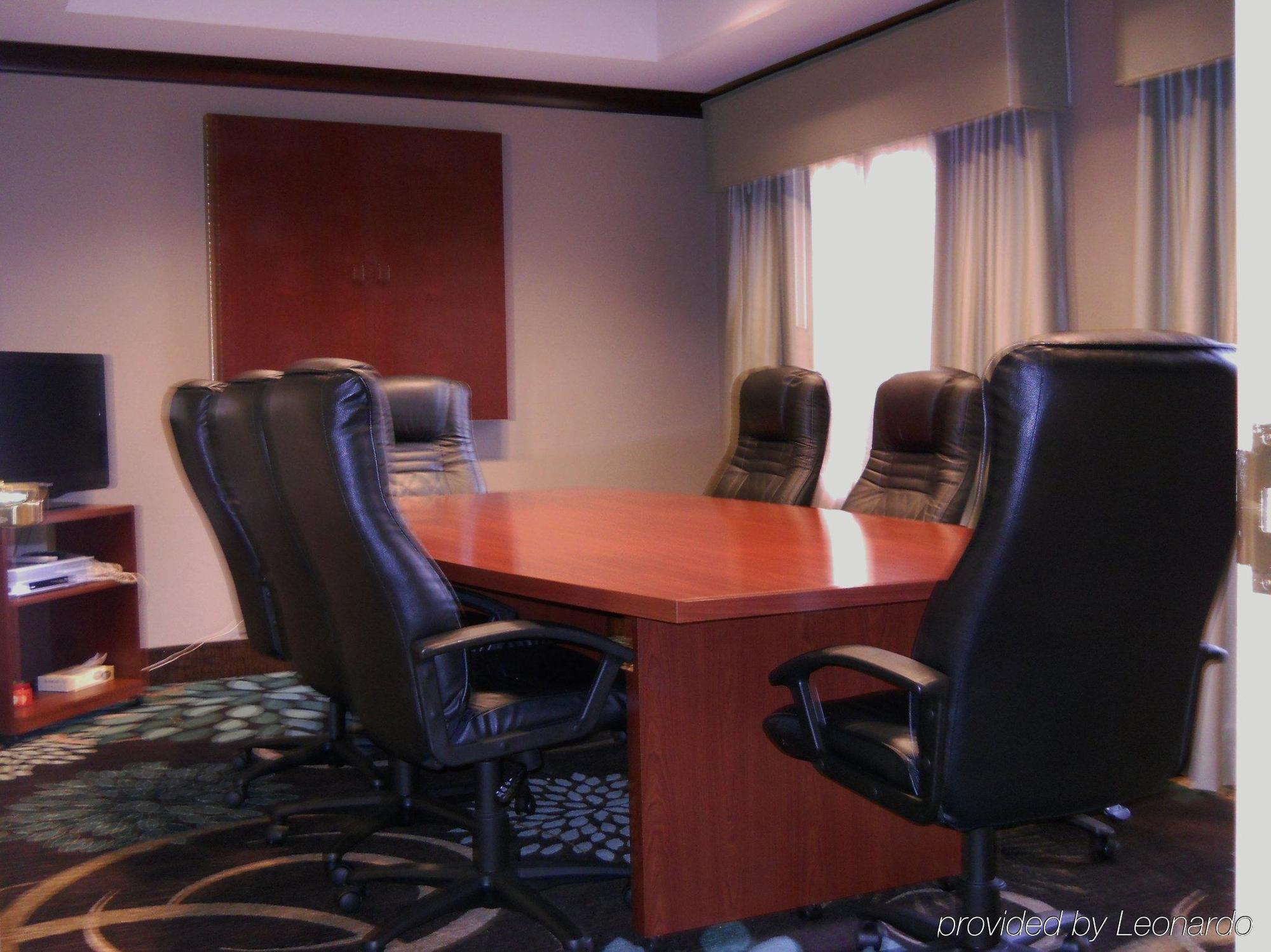 Staybridge Columbus-airport By Ihg Hotel 3*