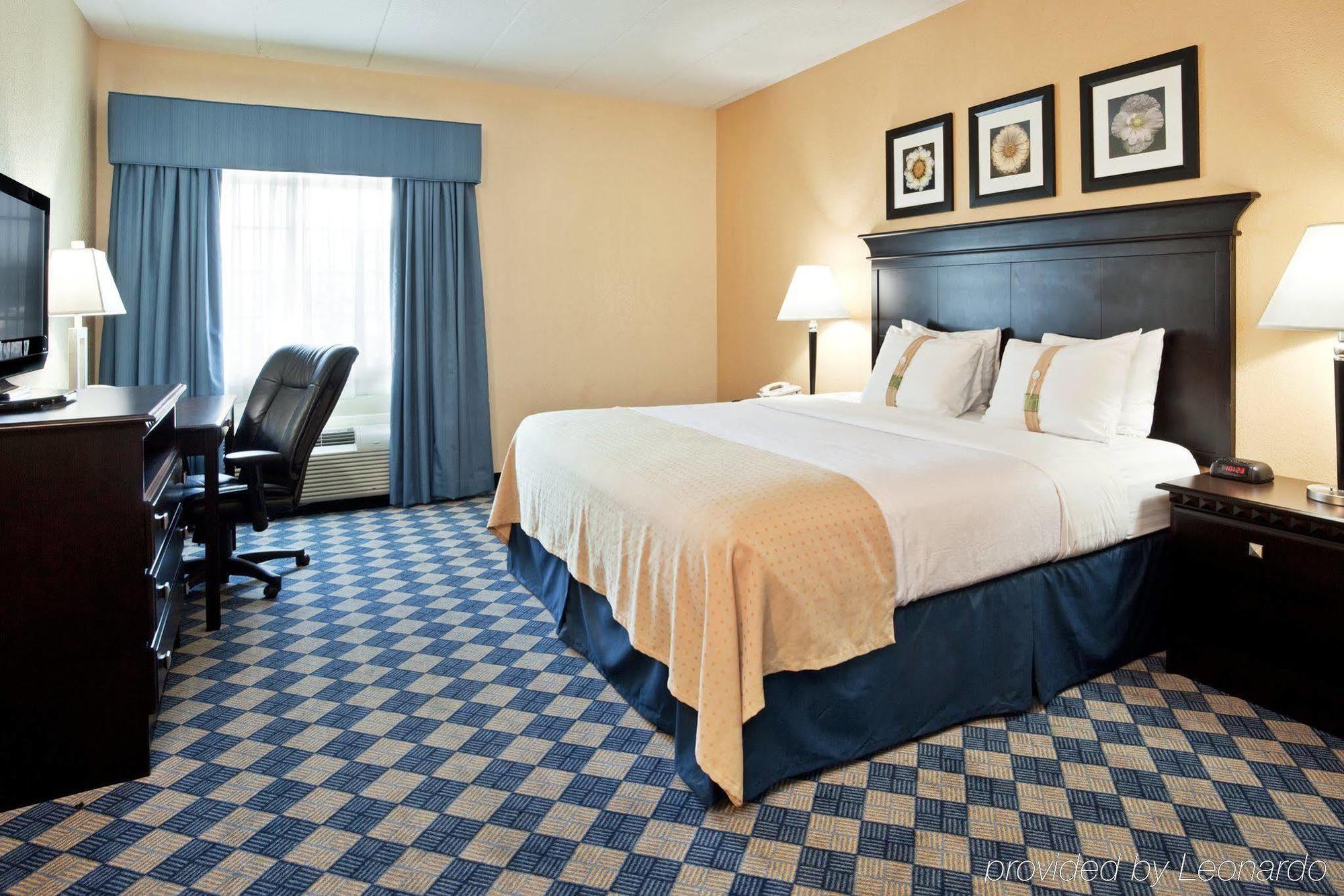 Hotel North I-270 Worthington 3*