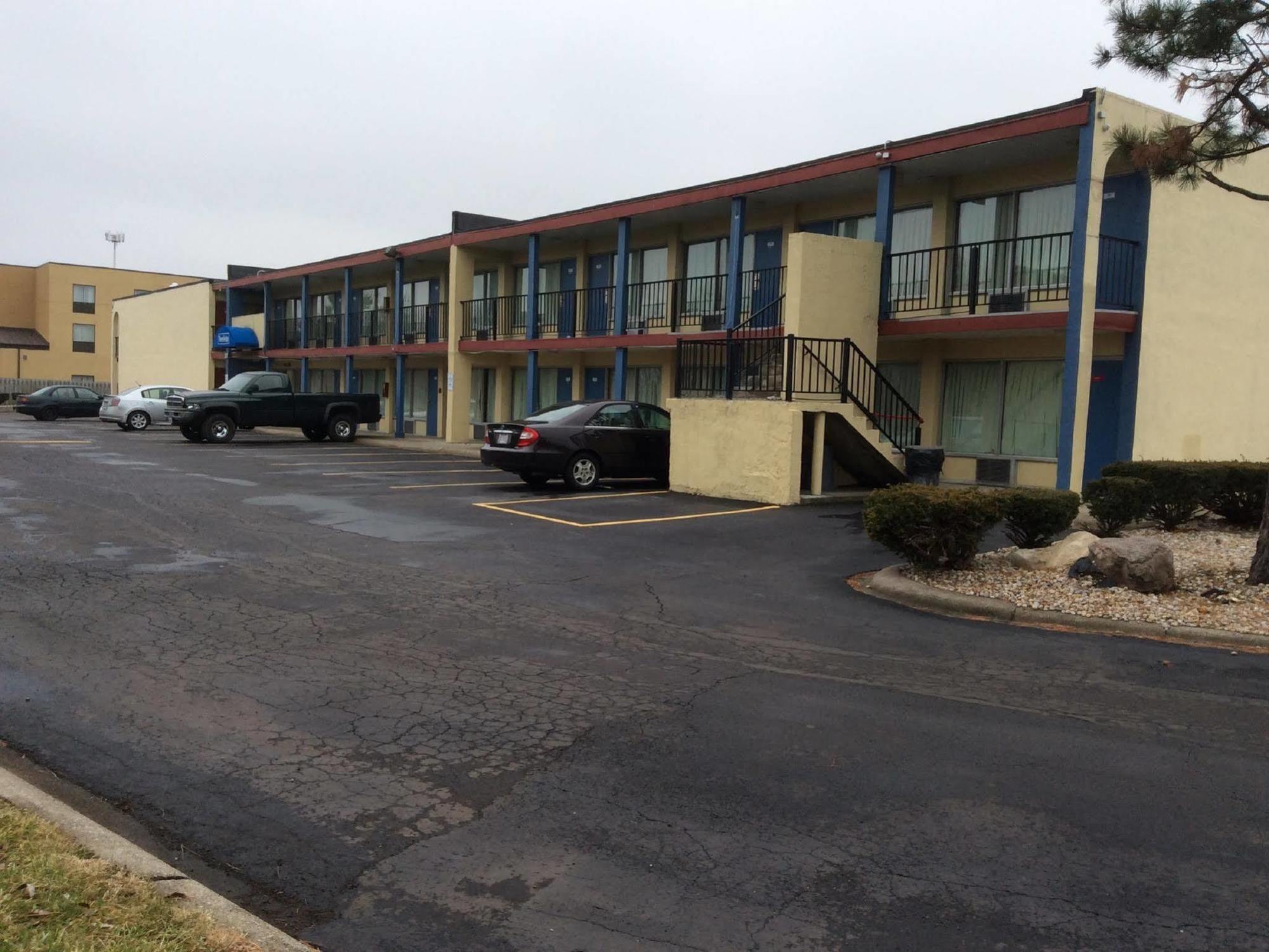 Motel Budget East 2*